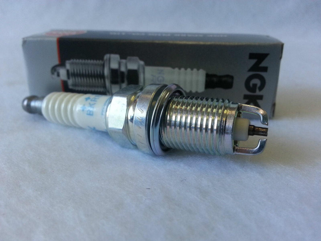 NGK JAPAN BKR5EKB11 SPARK PLUG 4-PEICES (3967) TOYOTA LEXUS FAST SHIPPING