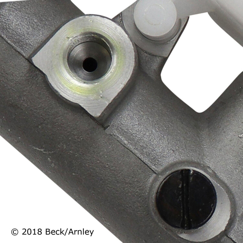 Beck Arnley Brake Master Cylinder for 02-04 Kia Spectra 072-9879