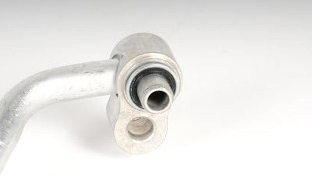 GM Genuine Parts 15-33470 Air Conditioning Compressor and Condenser Hose Assembly