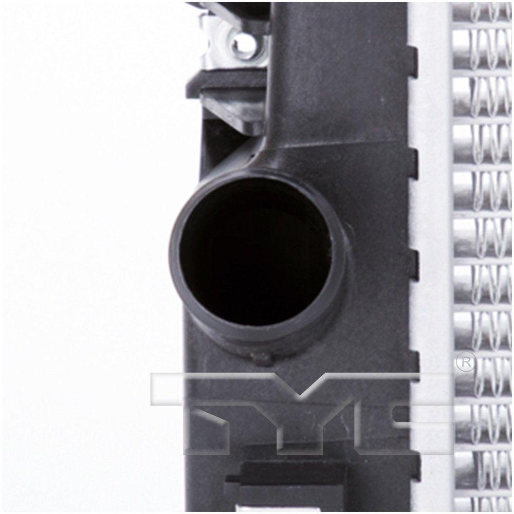 02 05 Fd Xplor 4.0/4.6L V6/V8 1R Pa Rad Fits 2005 Ford Explorer