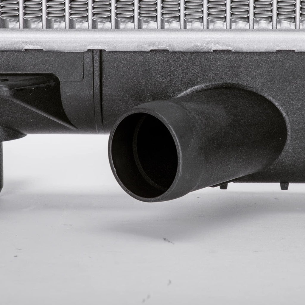 2458 Radiator Compatible with 2002-2008 Chevrolet Trail Blazer
