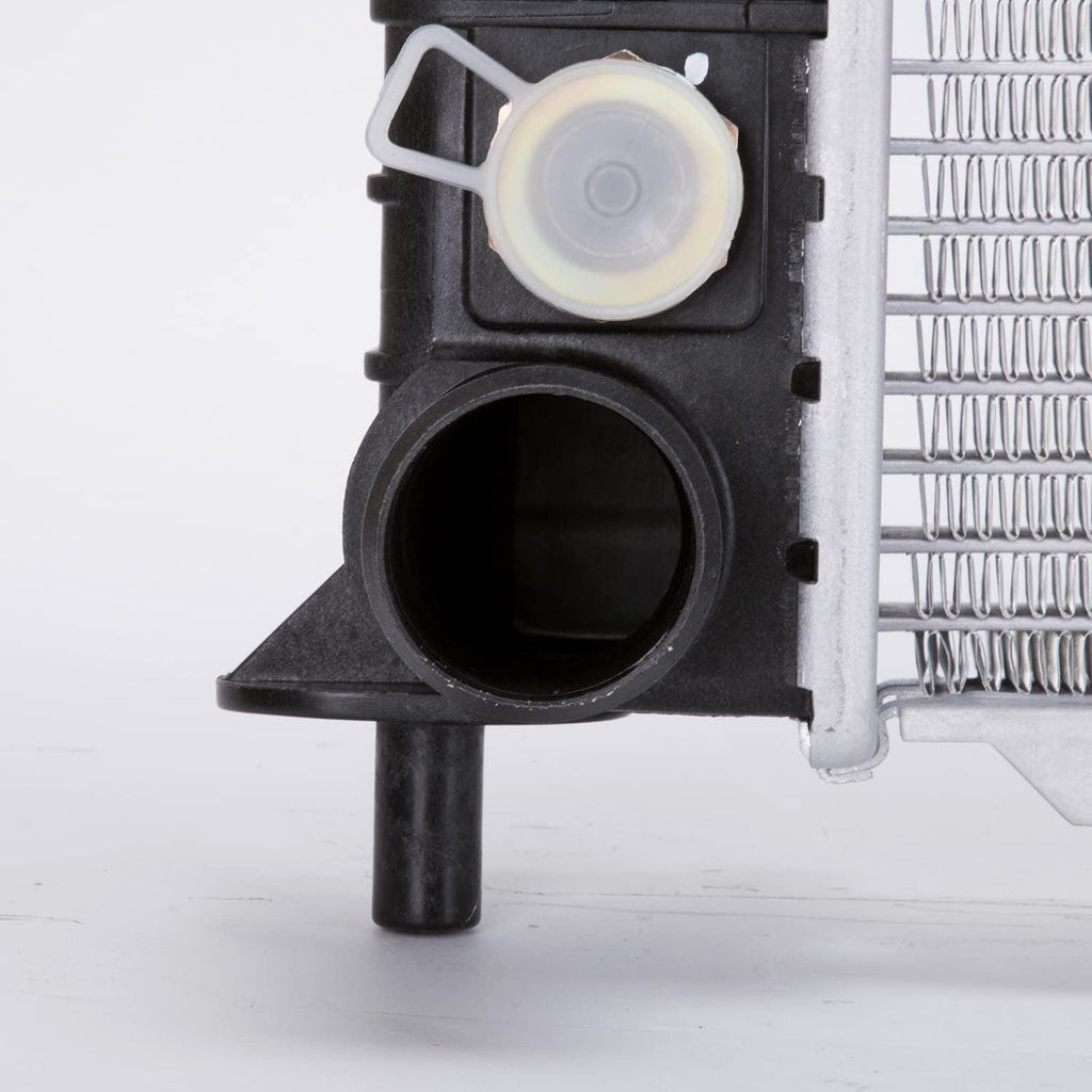 2401 Radiator Compatible with 2000-2004 Ford F- Series Pickup (Hvy Dty)