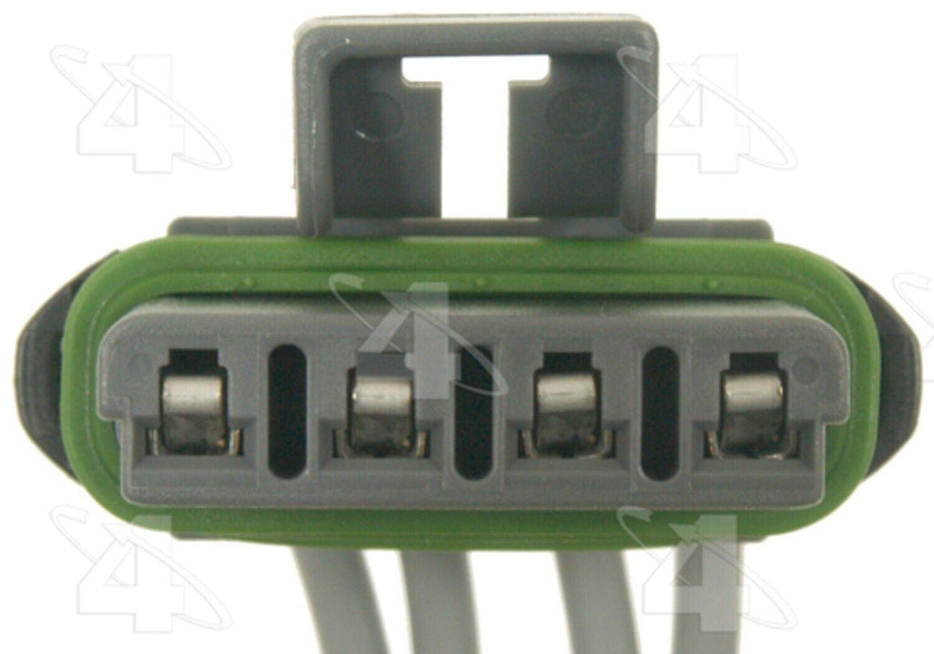 Engine Cooling Fan Motor Connector for Express 2500, Express 3500+More 37247
