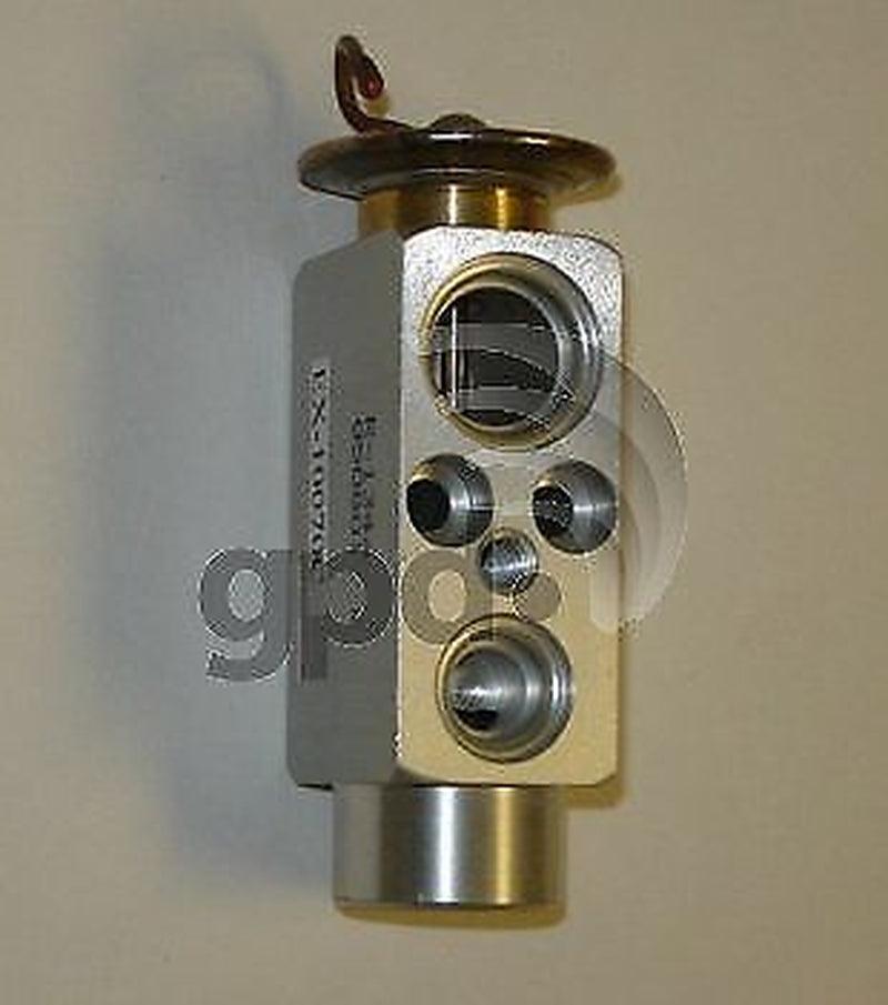 Global Parts A/C Compressor and Component Kit for 1993-1994 Jaguar XJS 9642877