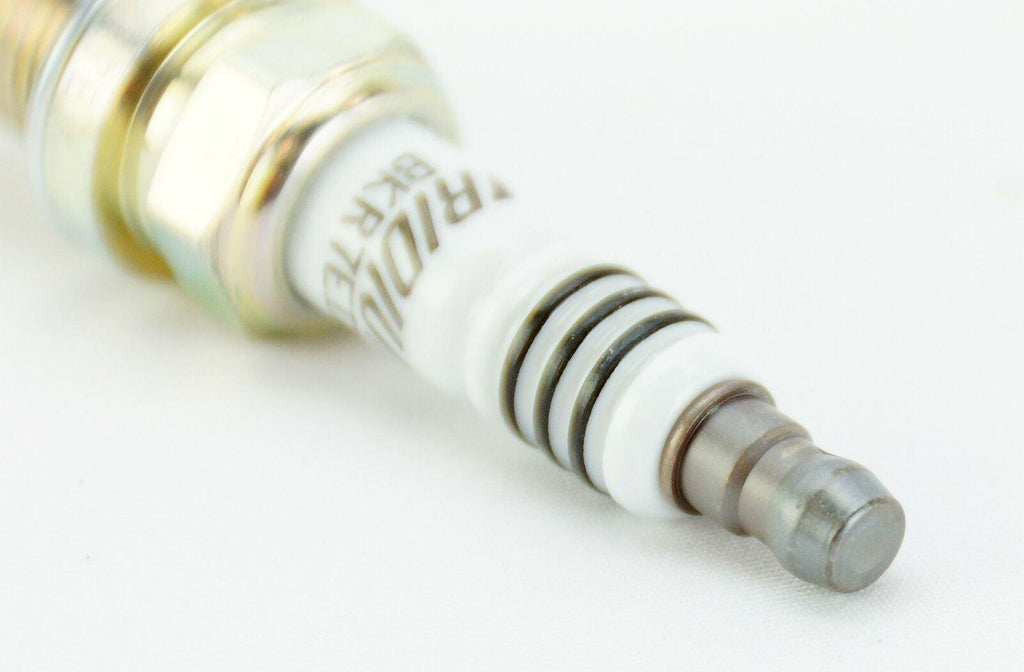 Set of 4 Genuine NGK 2667 Iridium IX Spark Plugs BKR7EIX Fast Free Shipping