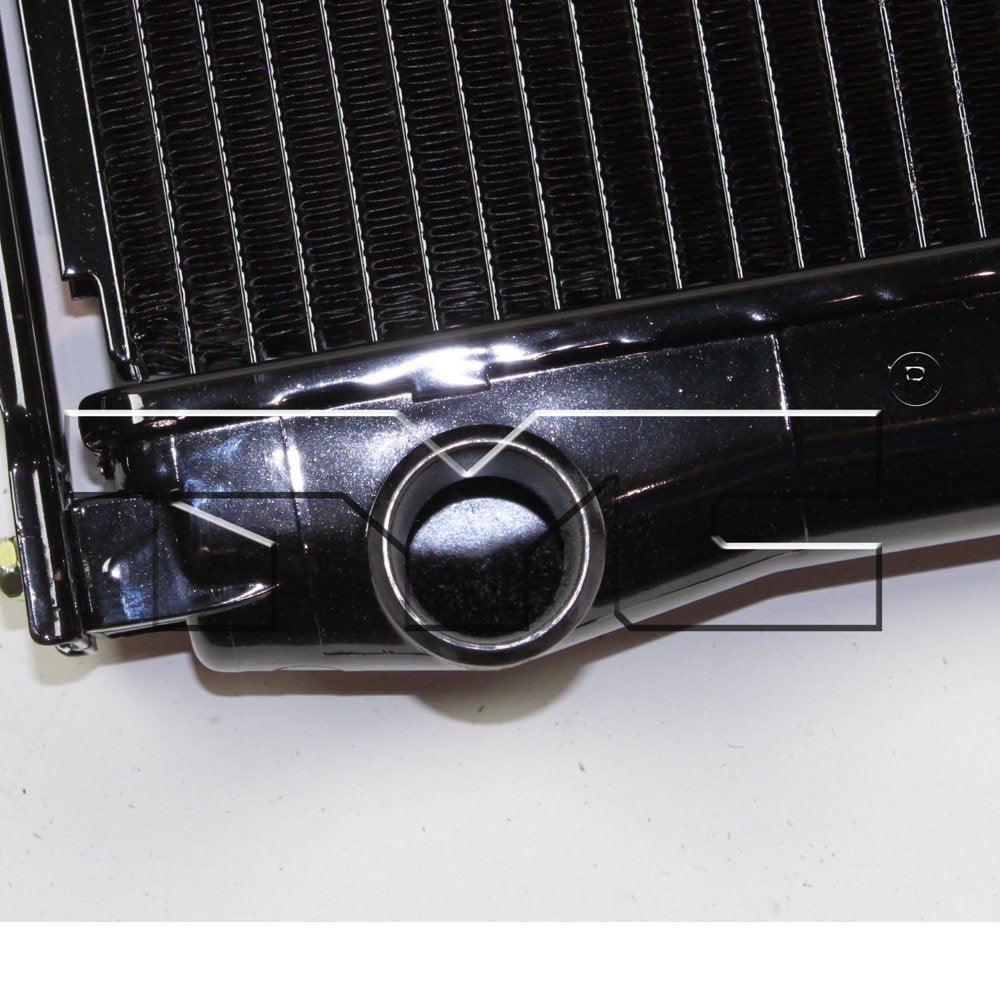 Radiator Fits 2003 Saturn Vue