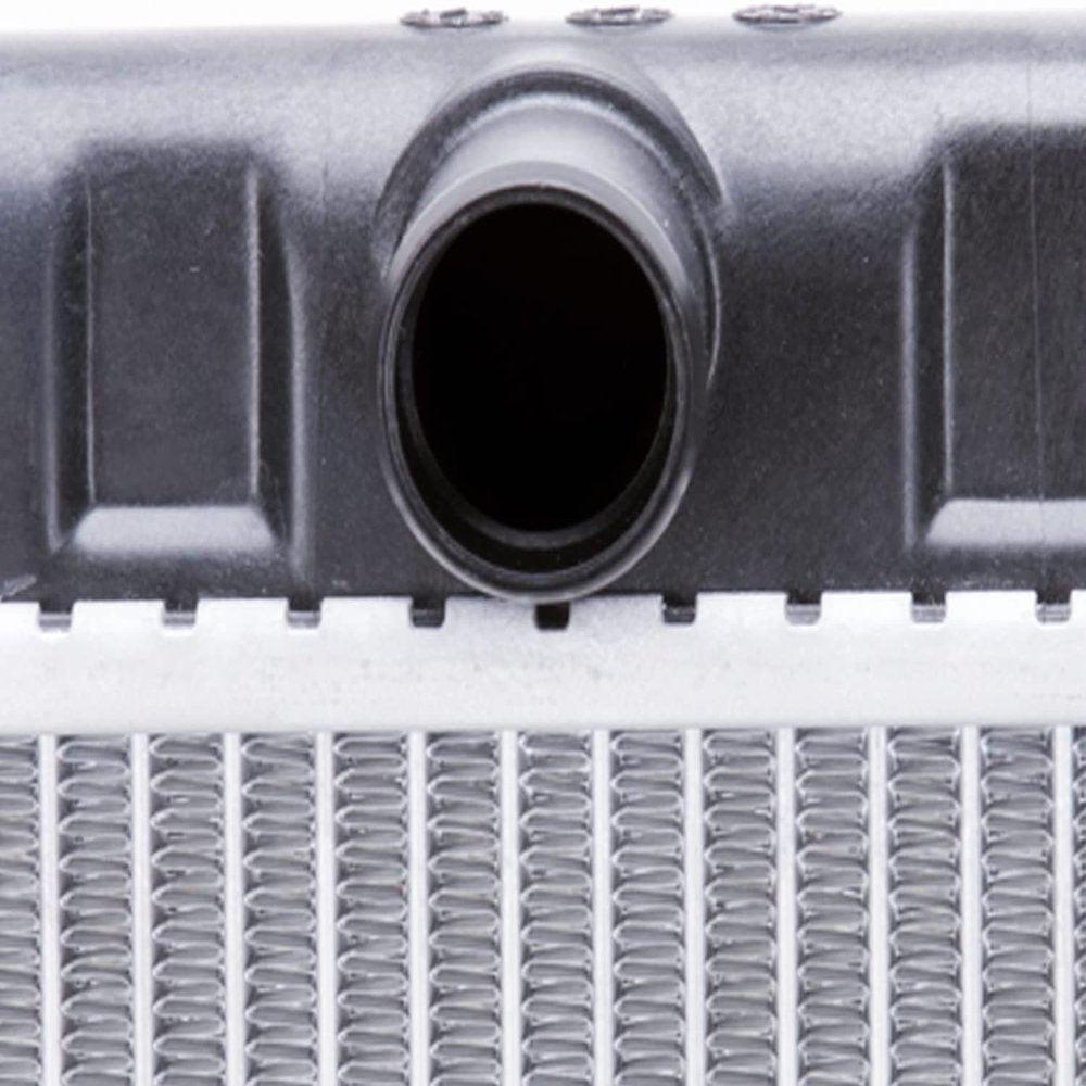Radiator Fits 2000 Nissan Sentra