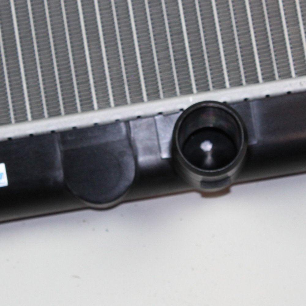 13127 Nissan Cube 1-Row Plastic Aluminum Replacement Radiator