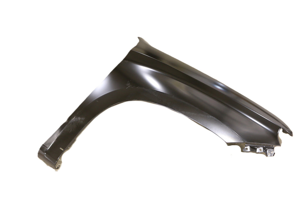 GM  - 84502611 - FRONT PASSENGER SIDE FENDER SILVERADO 150  2019-23