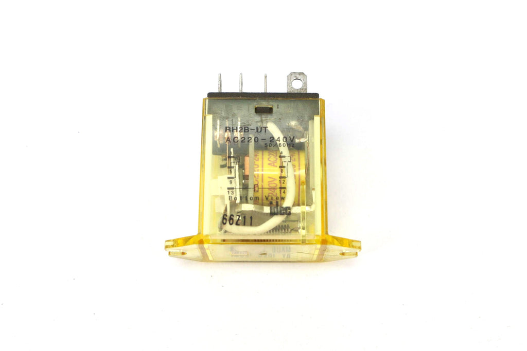 IDEC - RH2B-UTAC220-240V - RELAY - 24O VOLT