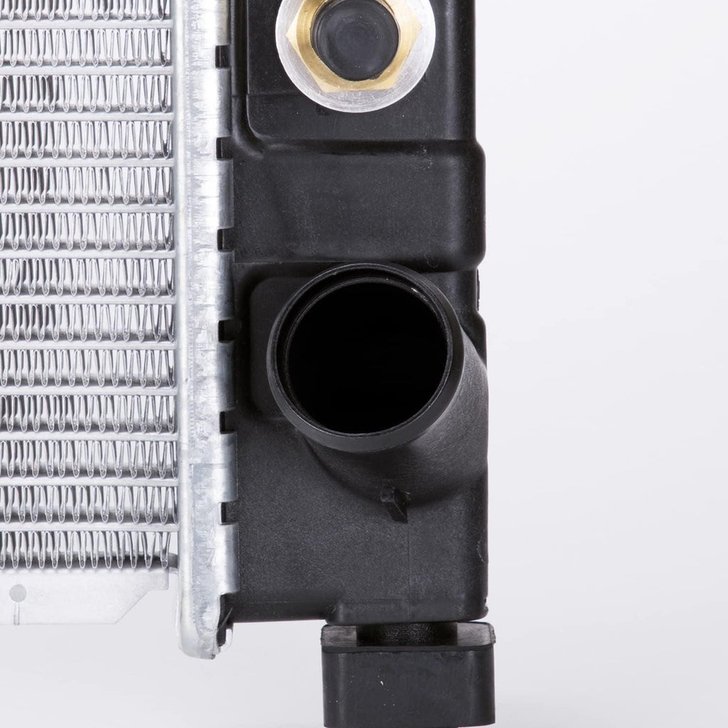 2336 Radiator Compatible with 2001-2004 Jeep Grand Cherokee