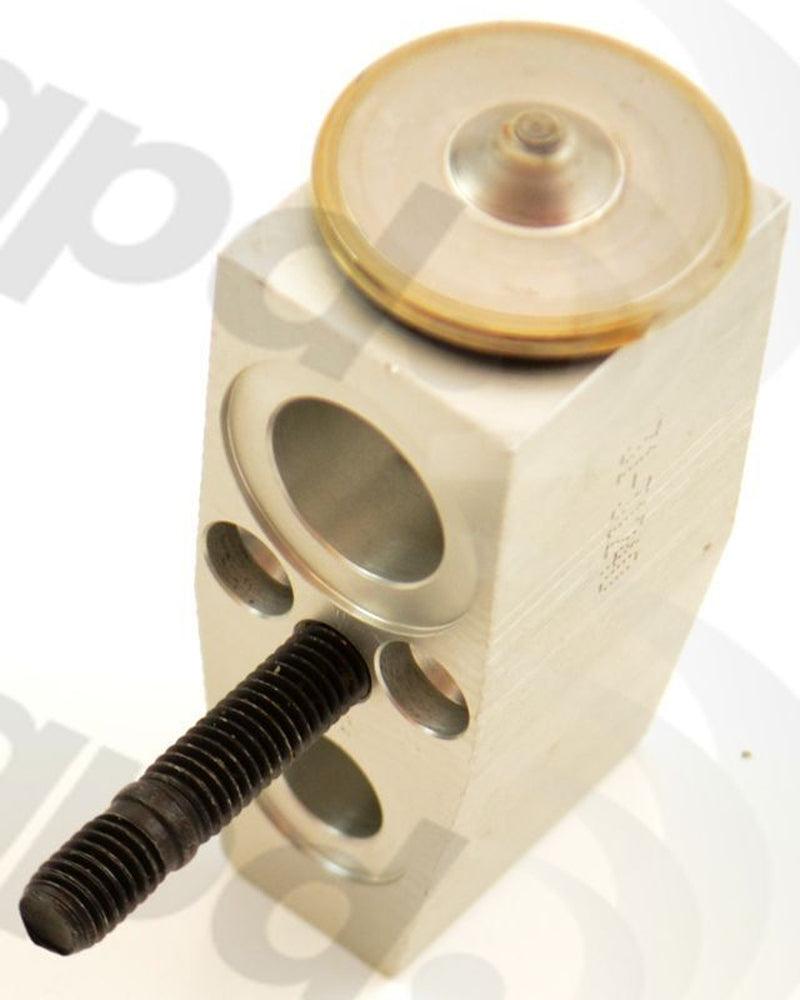 Global Parts A/C Compressor for Expedition, Navigator 9633364