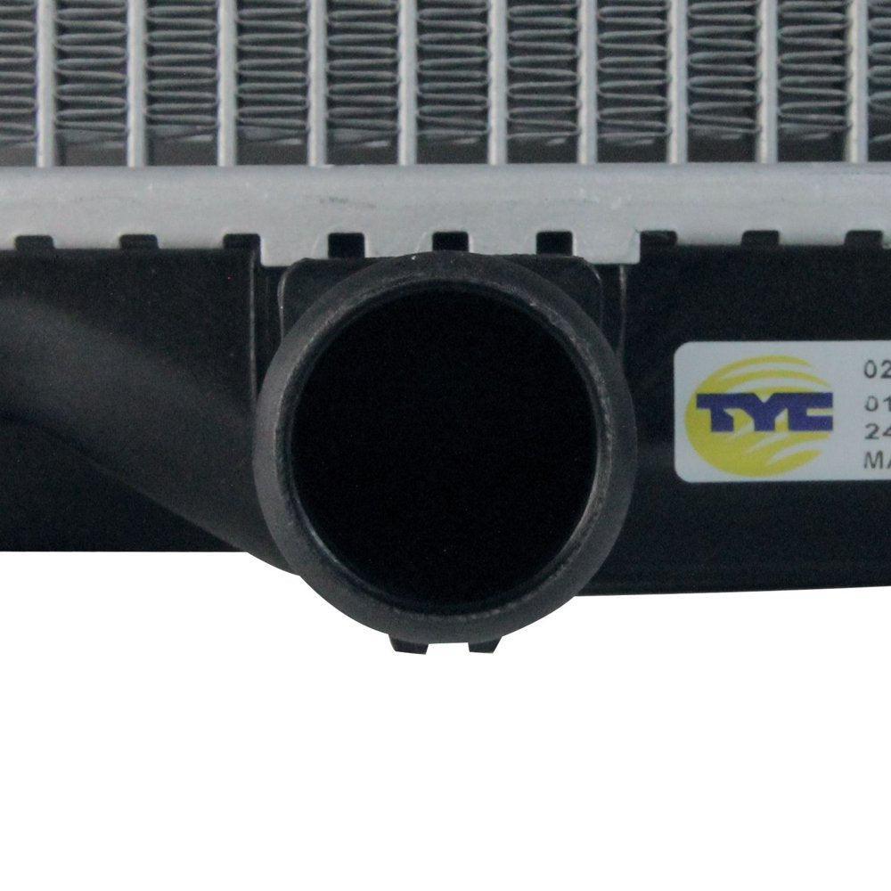 2435 for Toyota/Lexus 1-Row Plastic Aluminum Replacement Radiator Fits 1985 Jeep Scrambler