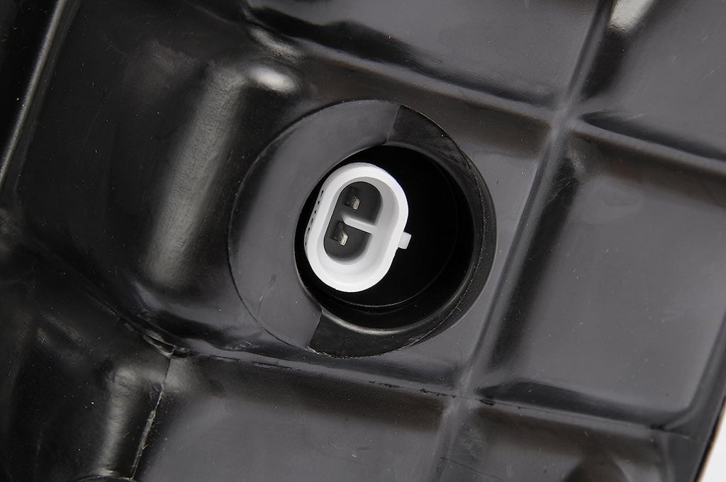 GM Genuine Parts 10157994 Radiator Surge Tank