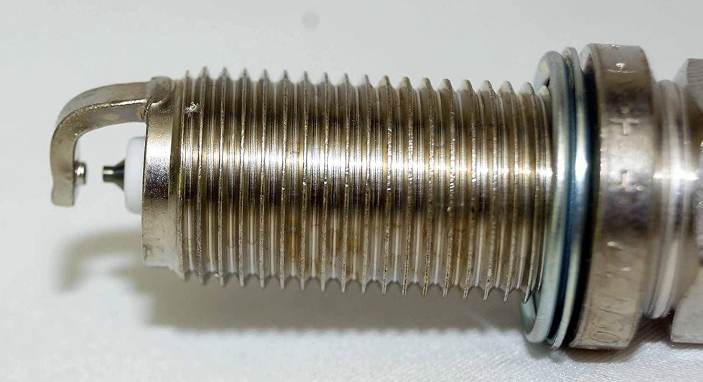 6 PCSNEW -- DENSO #4506 PLATINUM T T Spark Plugs -- PKH20TT