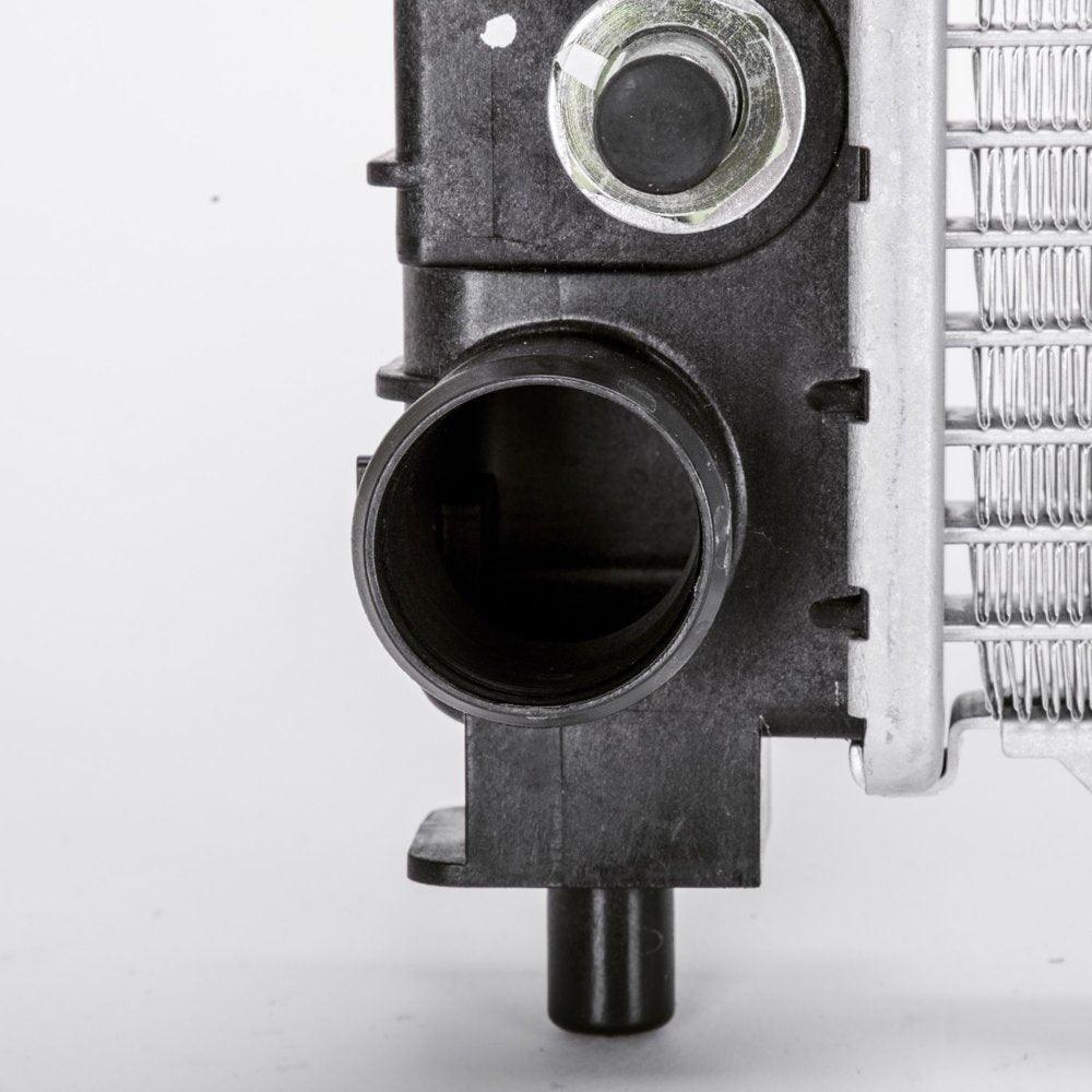 2307 Radiator Assembly for 01-07 Ford Escape